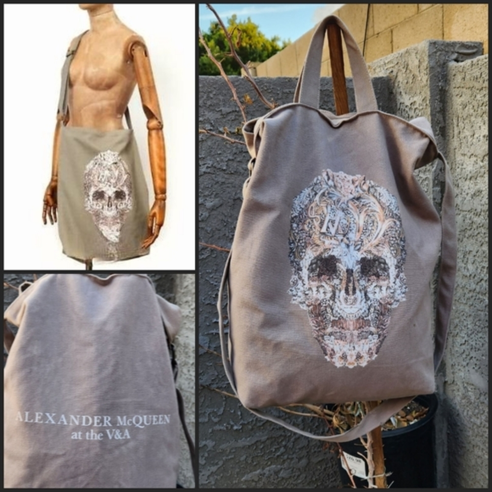The stunning special edition V&A Alexander McQueen‎ bag
